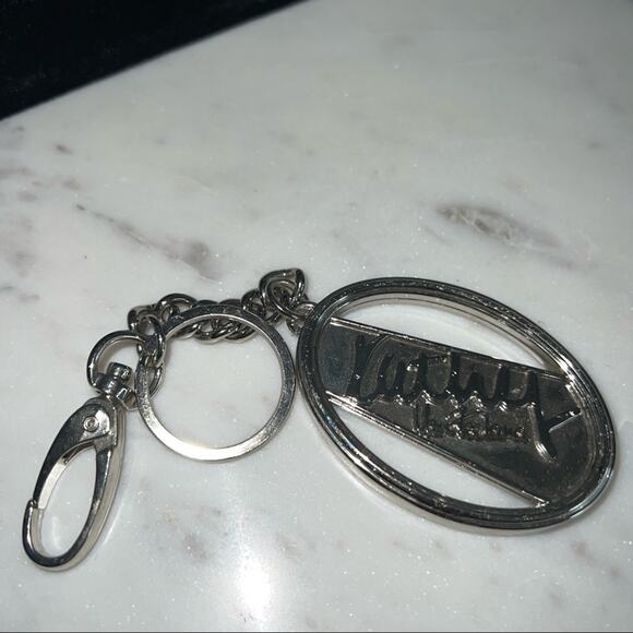 Kathy Van Zeeland Logo Keychain  Lobster Clow & Silver Oval Charm - Picture 6 of 8